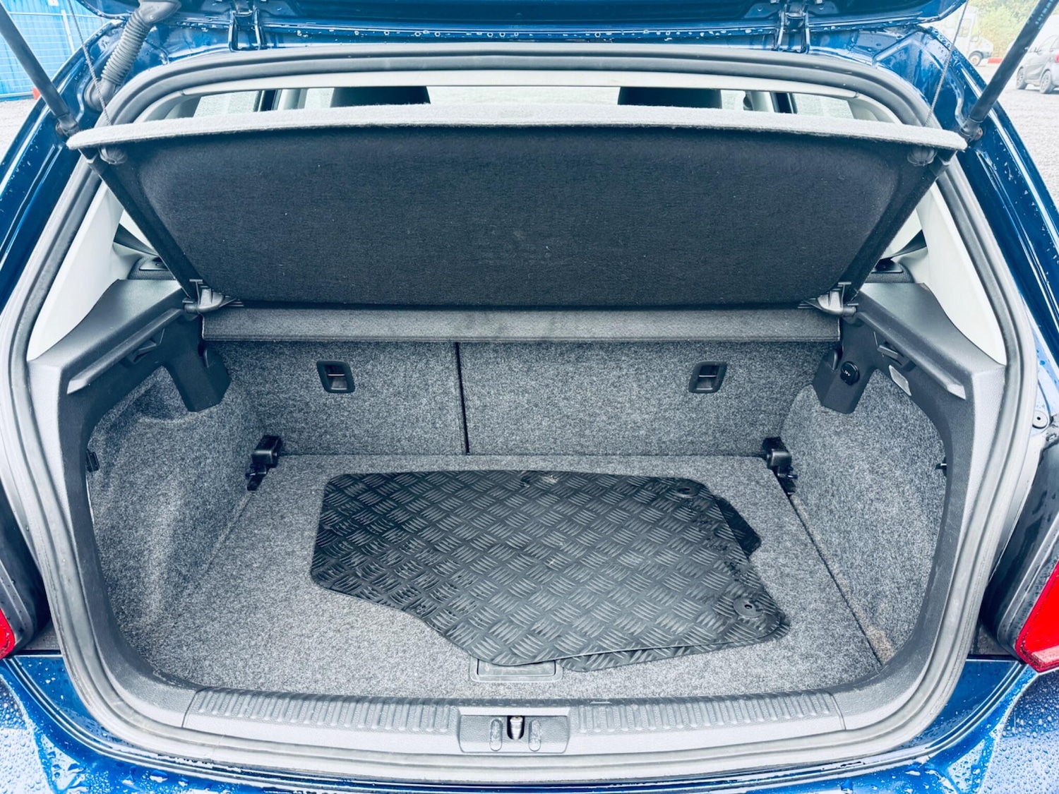 Used Volkswagen Polo 2010 for sale - 76561578: Photo 11