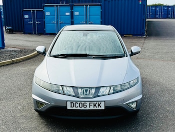 Used Honda Civic 2006 for sale - 76136621: Photo 2
