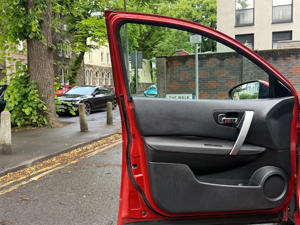 Used Nissan Qashqai 2009 for sale - 75658892: Photo 14