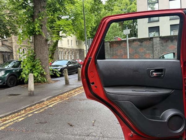 Used Nissan Qashqai 2009 for sale - 75658892: Photo 17