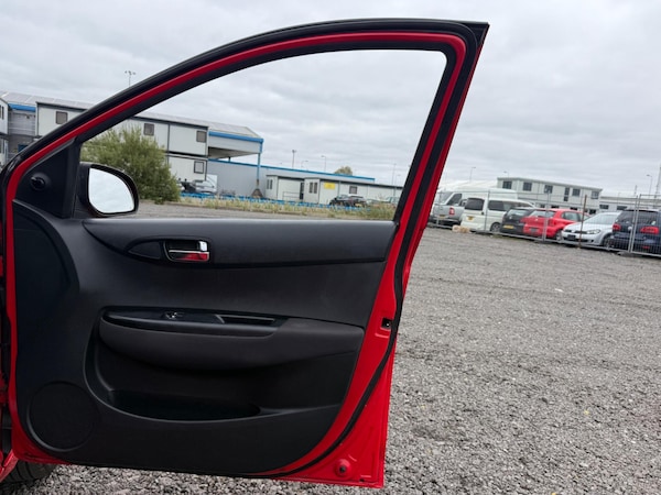 Used Hyundai i20 2011 for sale - 76239292: Photo 26