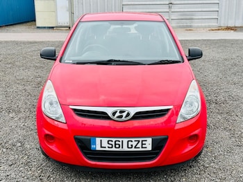 Used Hyundai i20 2011 for sale - 76239292: Photo 2