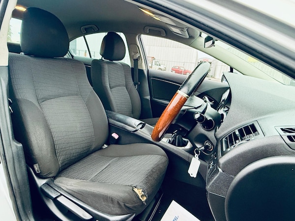Used Toyota Avensis 2009 for sale - 76270869: Photo 19
