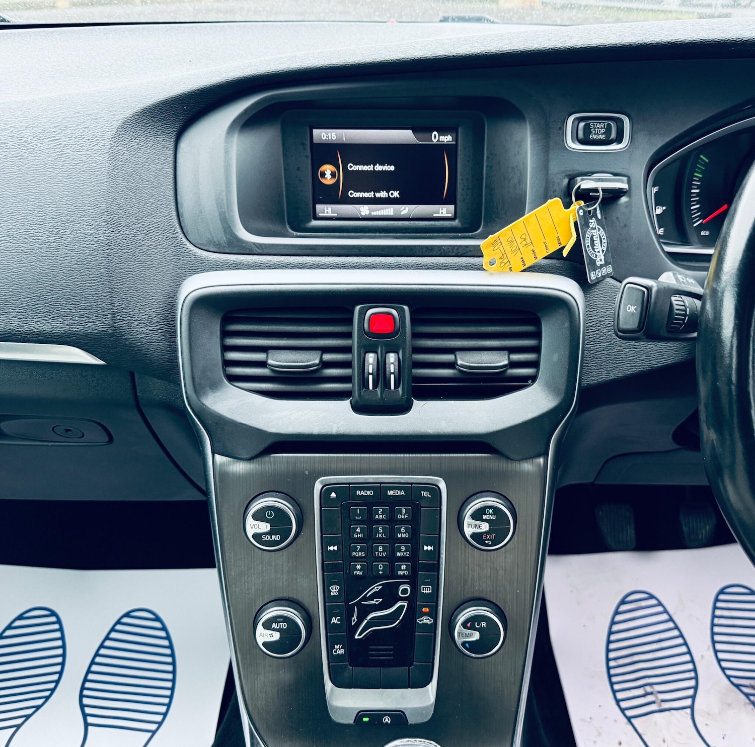 Used Volvo V40 for sale - 77166899: Photo 19