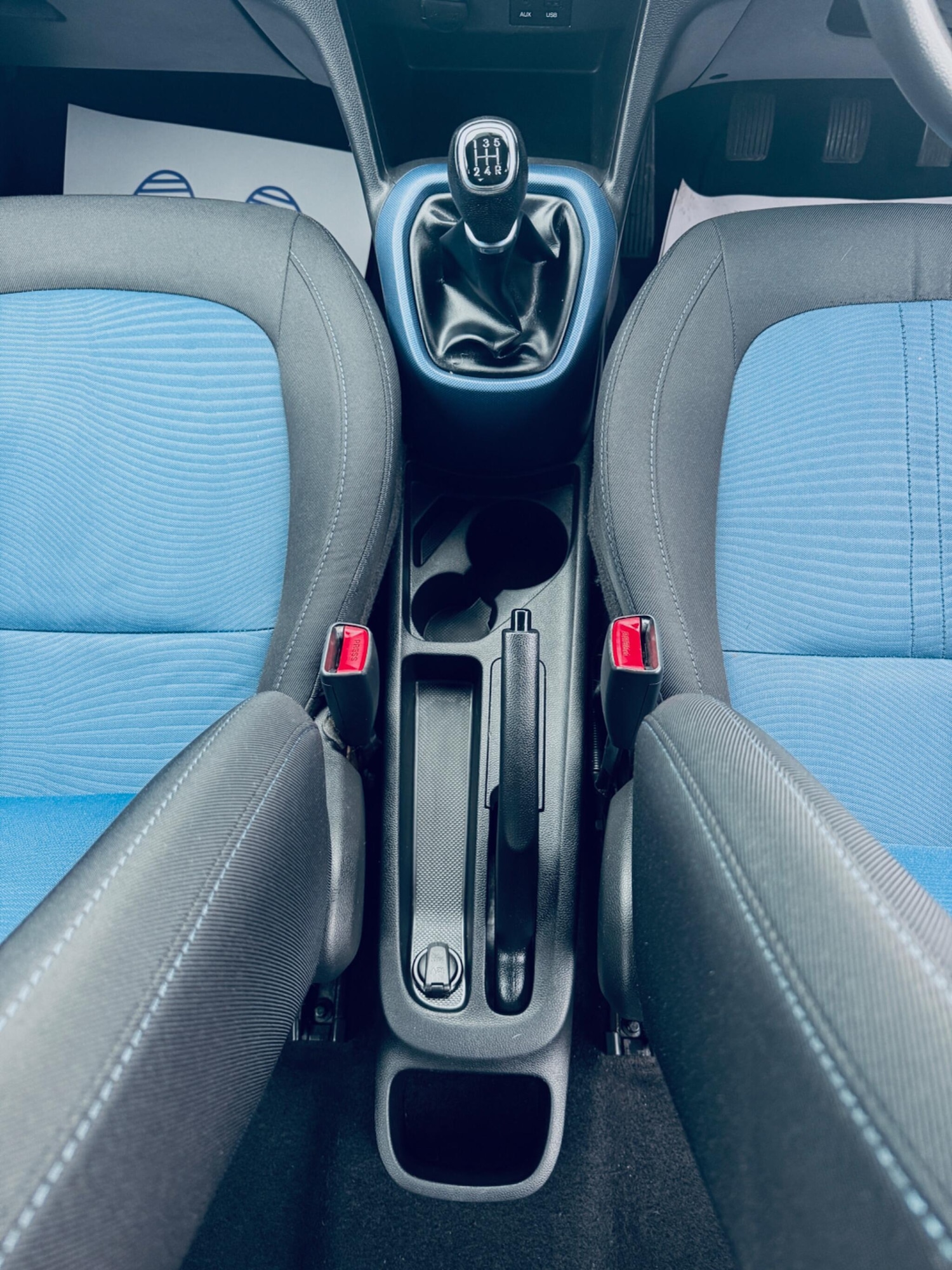 Used Hyundai i10 2015 for sale - 76457972: Photo 19