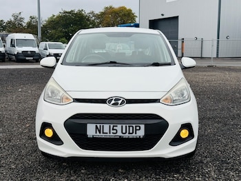 Used Hyundai i10 2015 for sale - 76457972: Photo