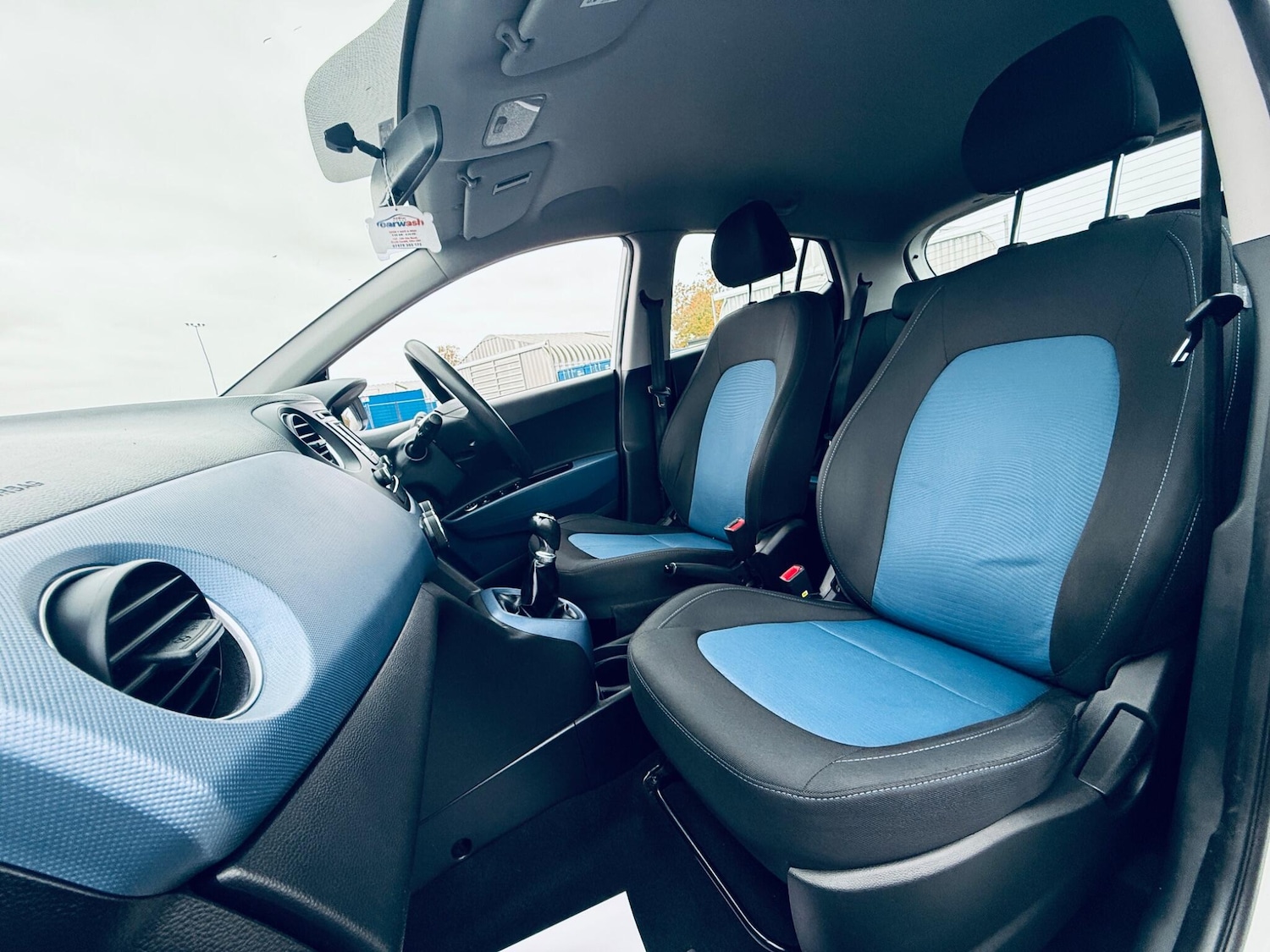 Used Hyundai i10 2015 for sale - 76457972: Photo 21