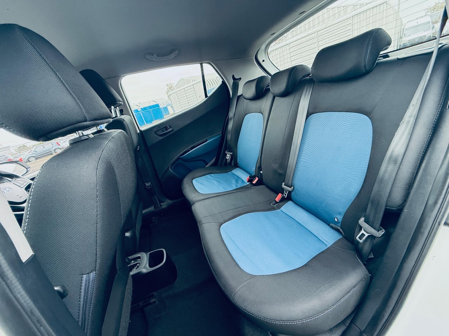 Used Hyundai i10 2015 for sale - 76457972: Photo 23