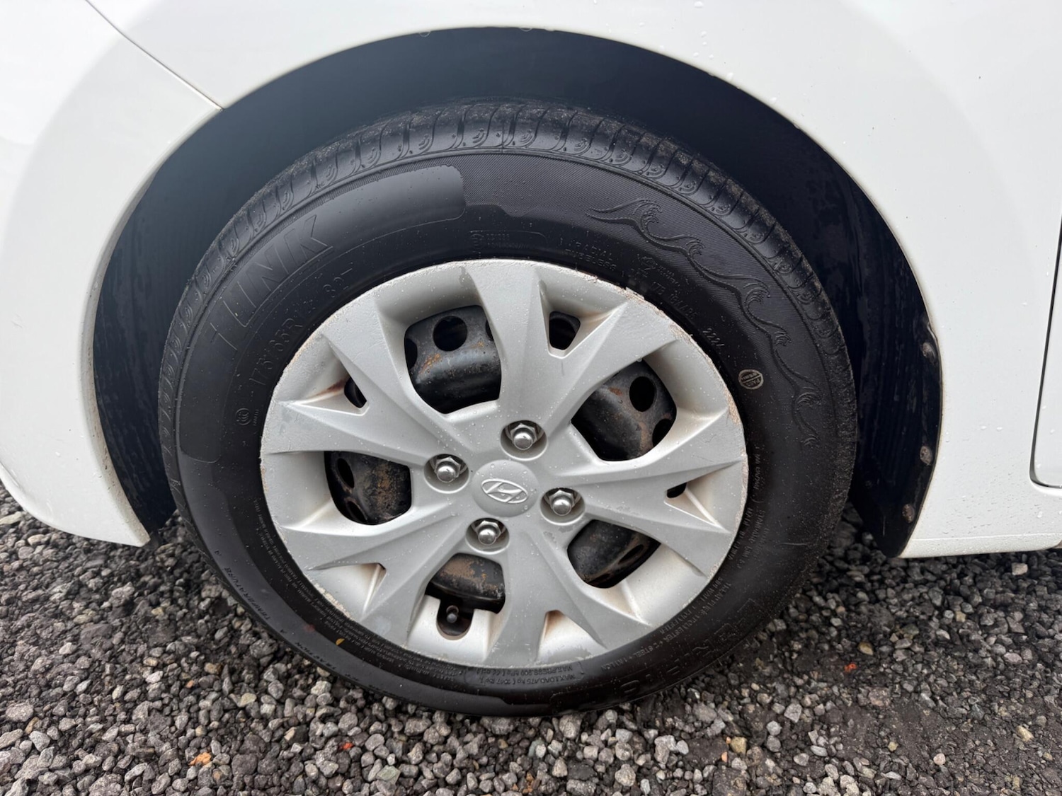 Used Hyundai i10 2015 for sale - 76457972: Photo 30