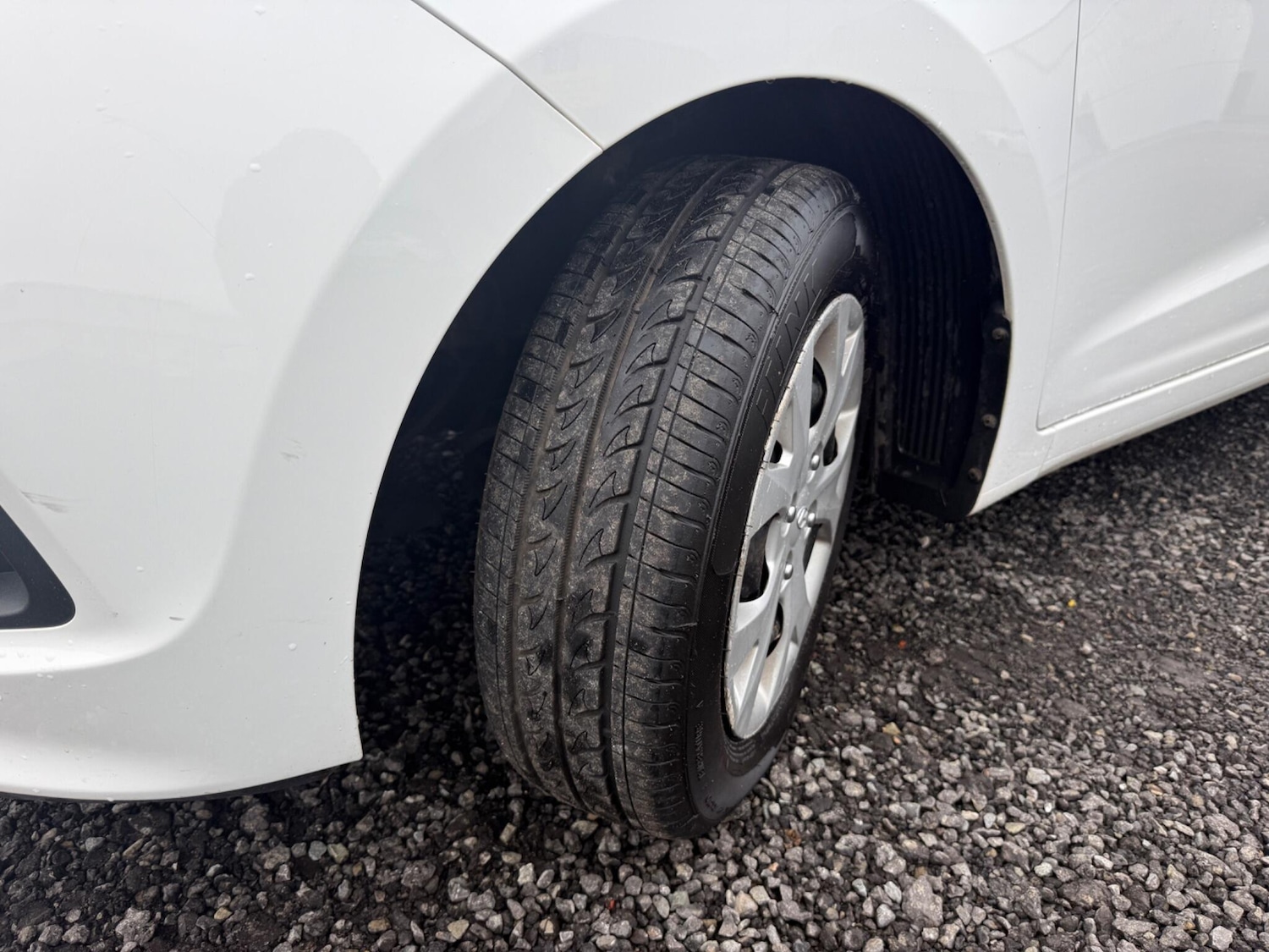 Used Hyundai i10 2015 for sale - 76457972: Photo 31