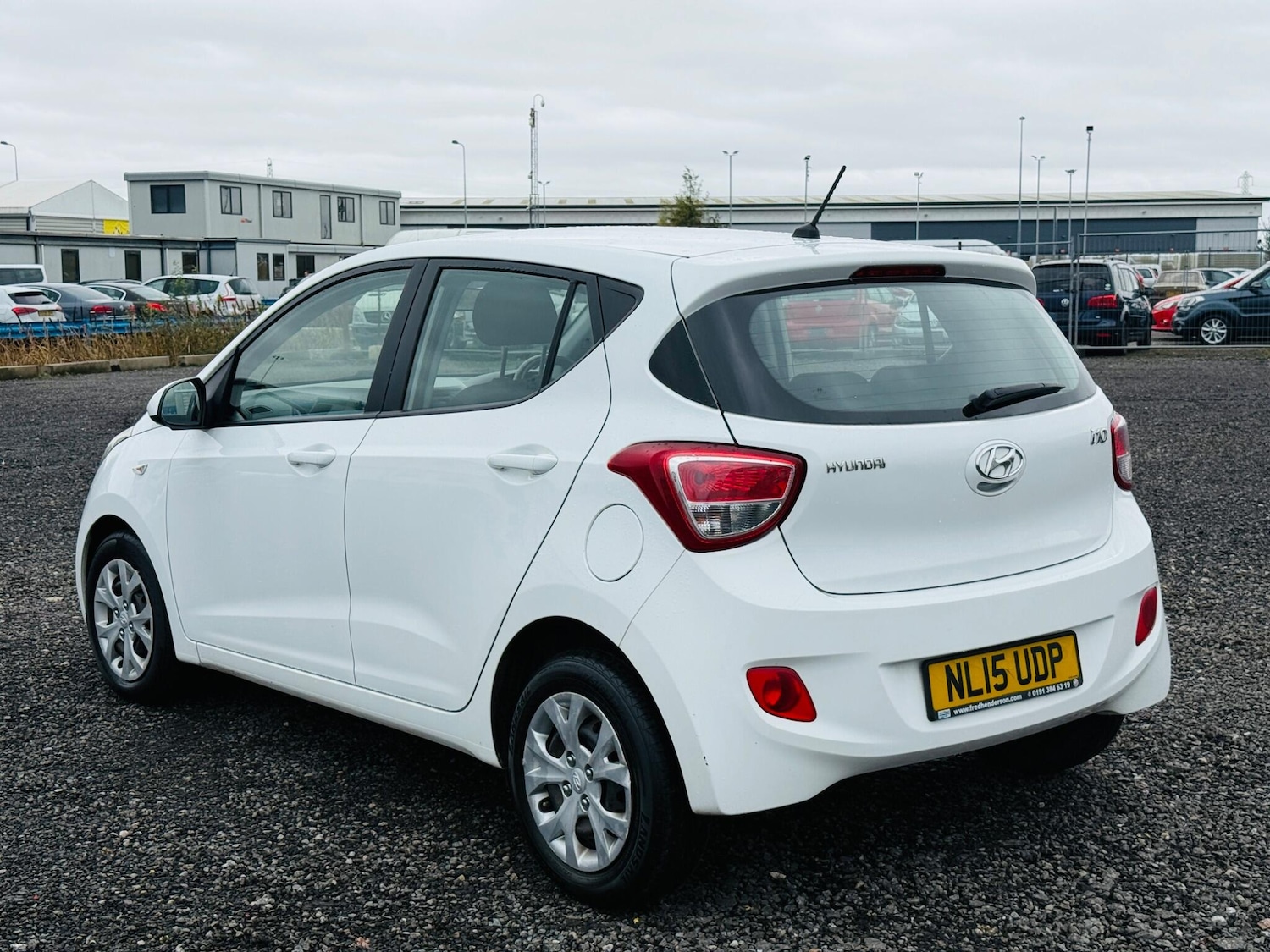 Used Hyundai i10 2015 for sale - 76457972: Photo 9