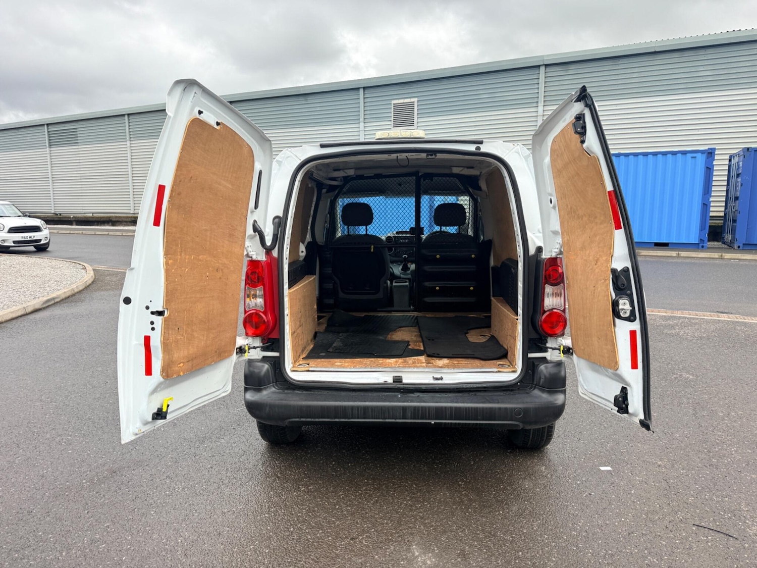 Used Peugeot Partner 2016 for sale - 77162925: Photo 10