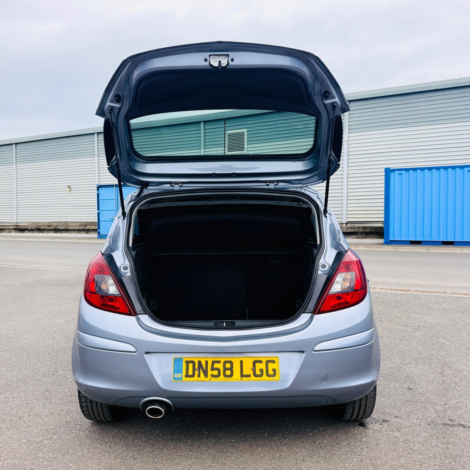 Used Vauxhall Corsa 2009 for sale - 77852827: Photo 11
