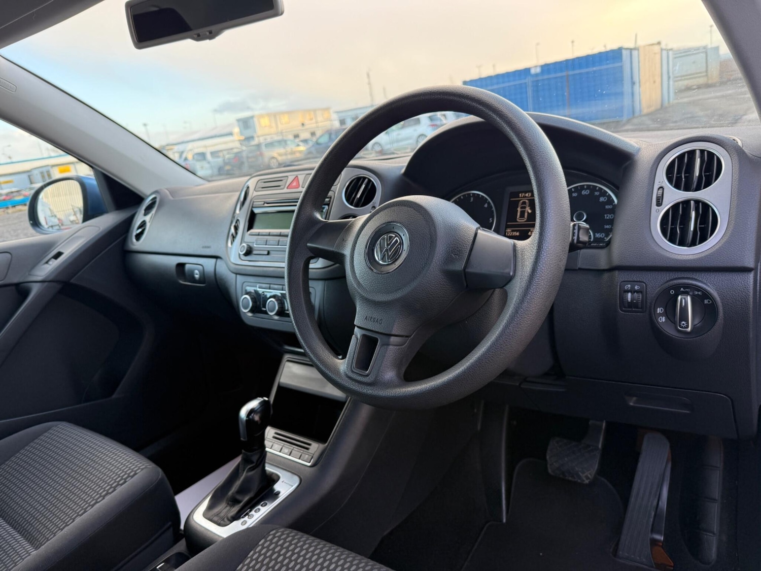 Used Volkswagen Tiguan 2010 for sale - 76824371: Photo 14