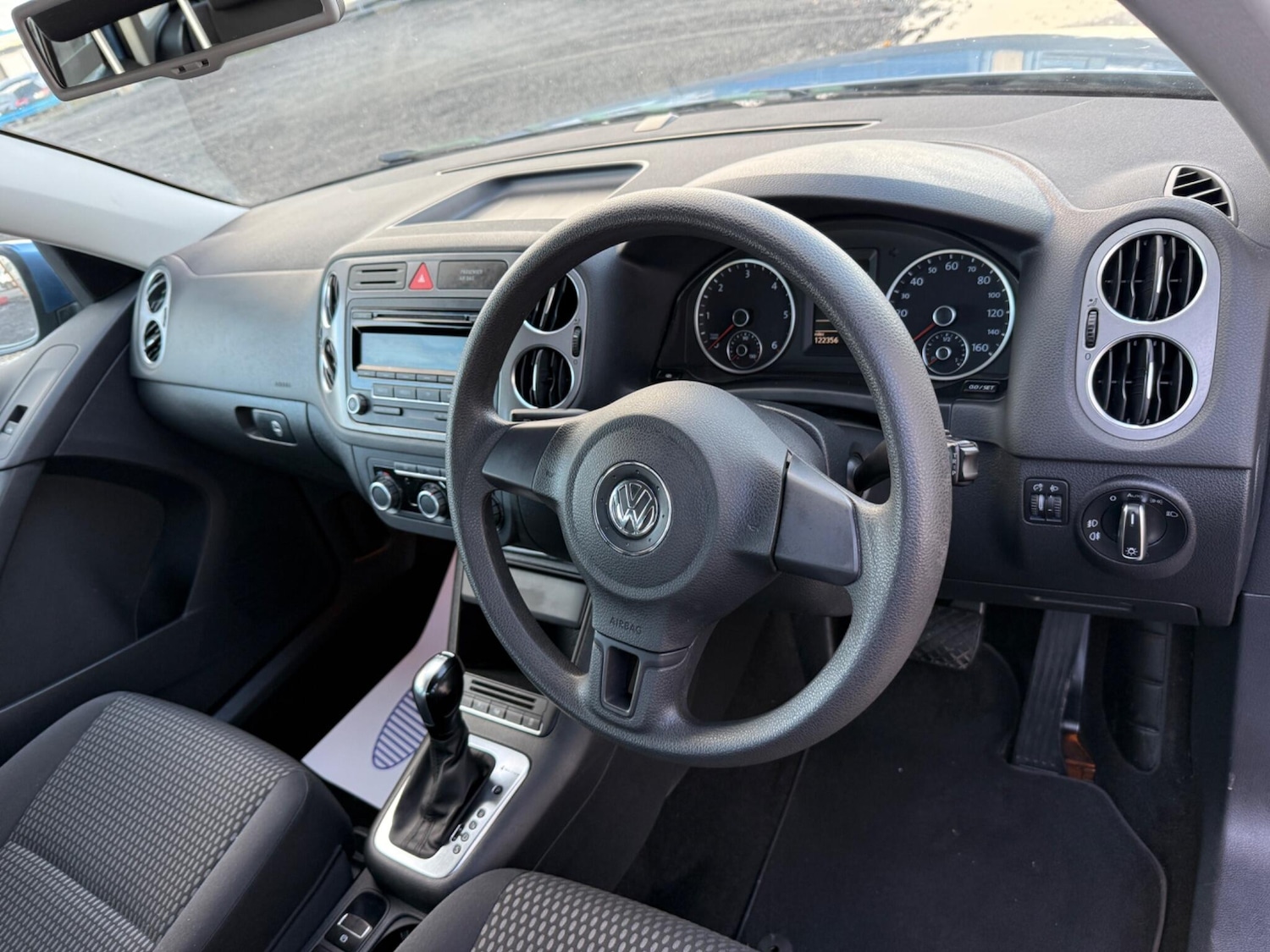 Used Volkswagen Tiguan 2010 for sale - 76824371: Photo 15