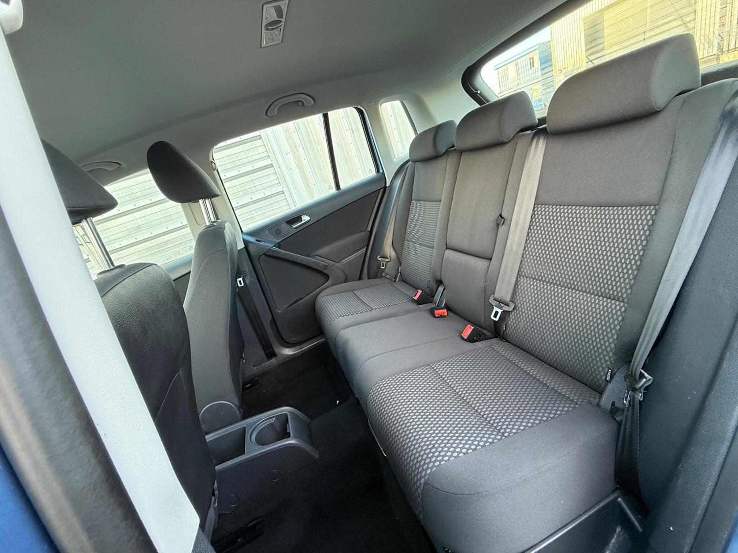 Used Volkswagen Tiguan 2010 for sale - 76824371: Photo 24