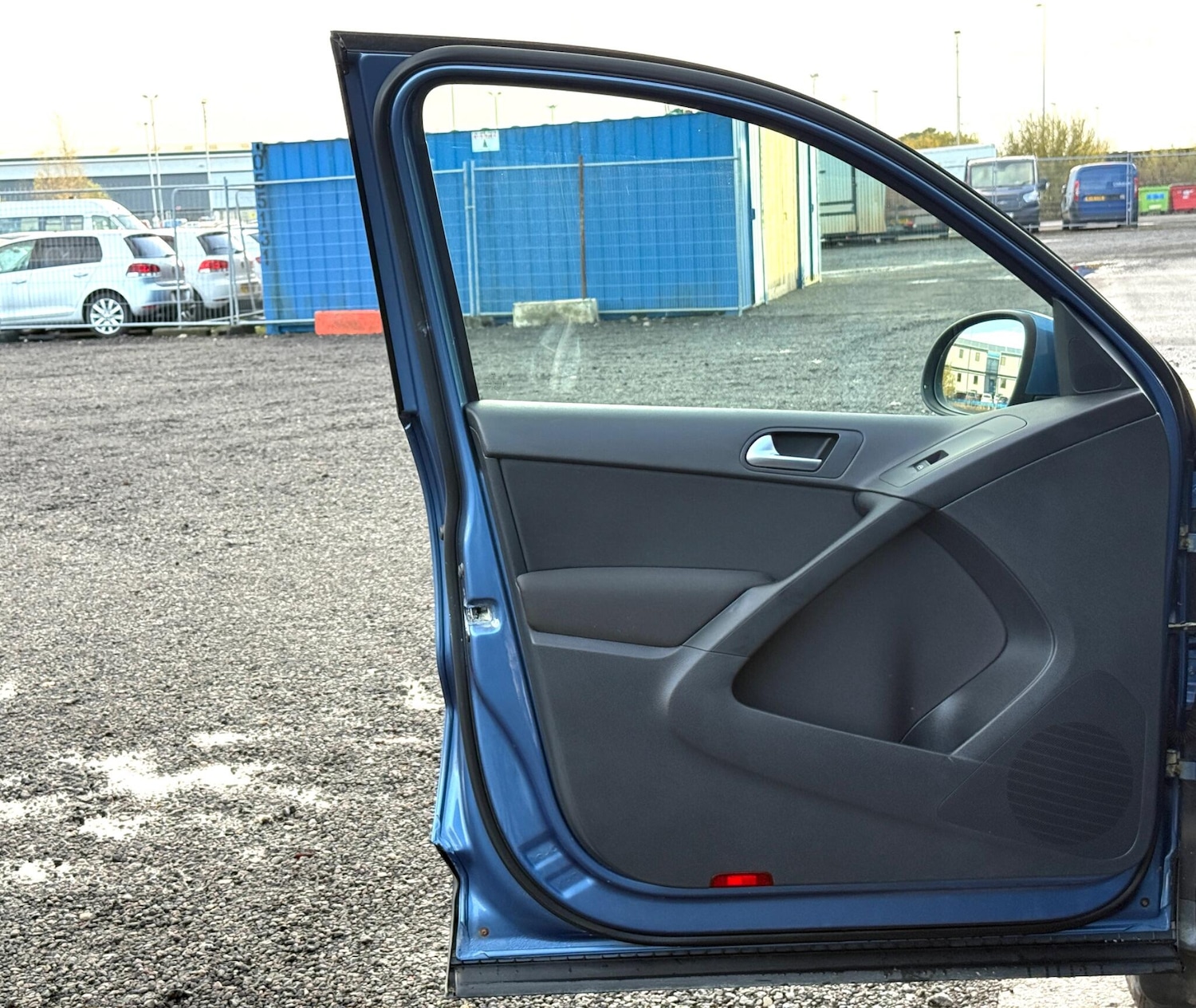 Used Volkswagen Tiguan 2010 for sale - 76824371: Photo 27