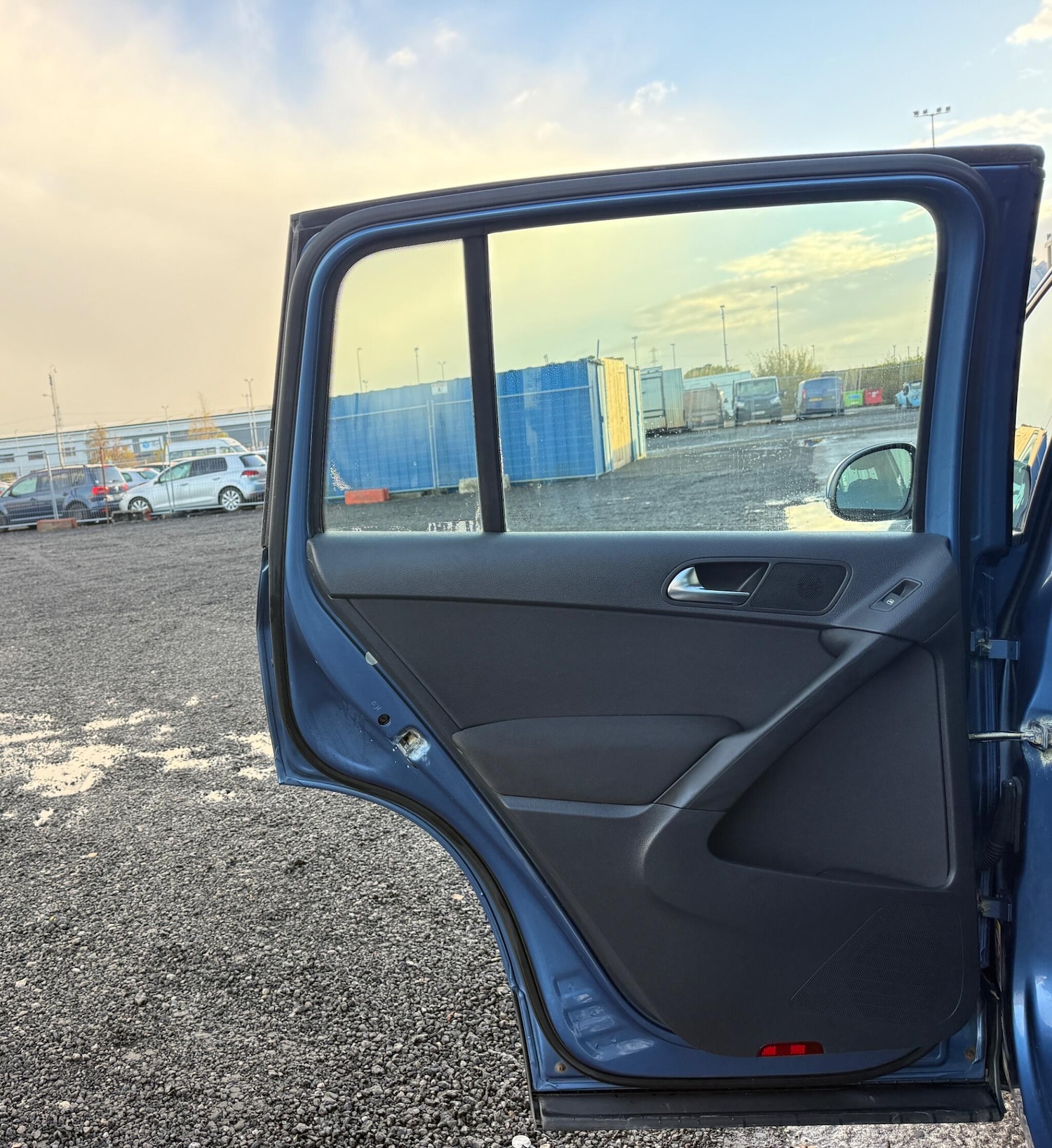 Used Volkswagen Tiguan 2010 for sale - 76824371: Photo 29