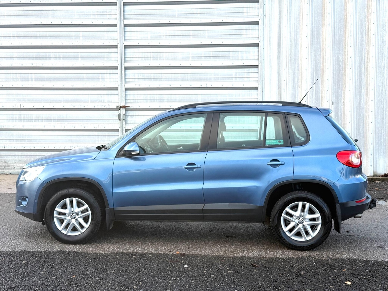 Used Volkswagen Tiguan 2010 for sale - 76824371: Photo 6