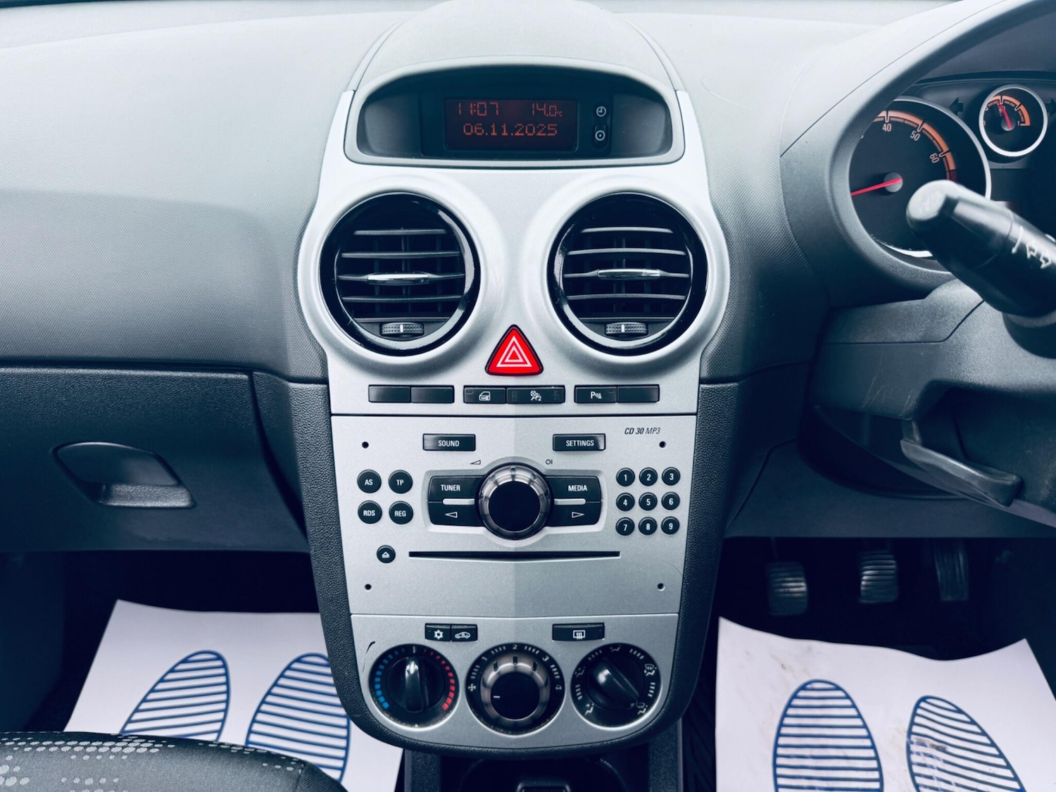 Used Vauxhall Corsa 2013 for sale - 76498442: Photo 17