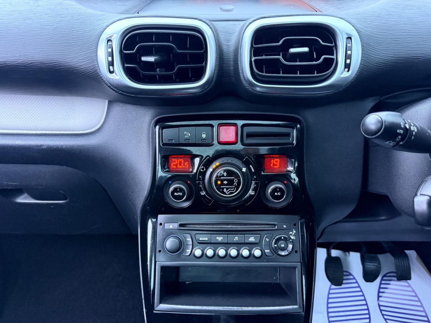 Used Citroen C3 Picasso 2013 for sale - 77166973: Photo 19