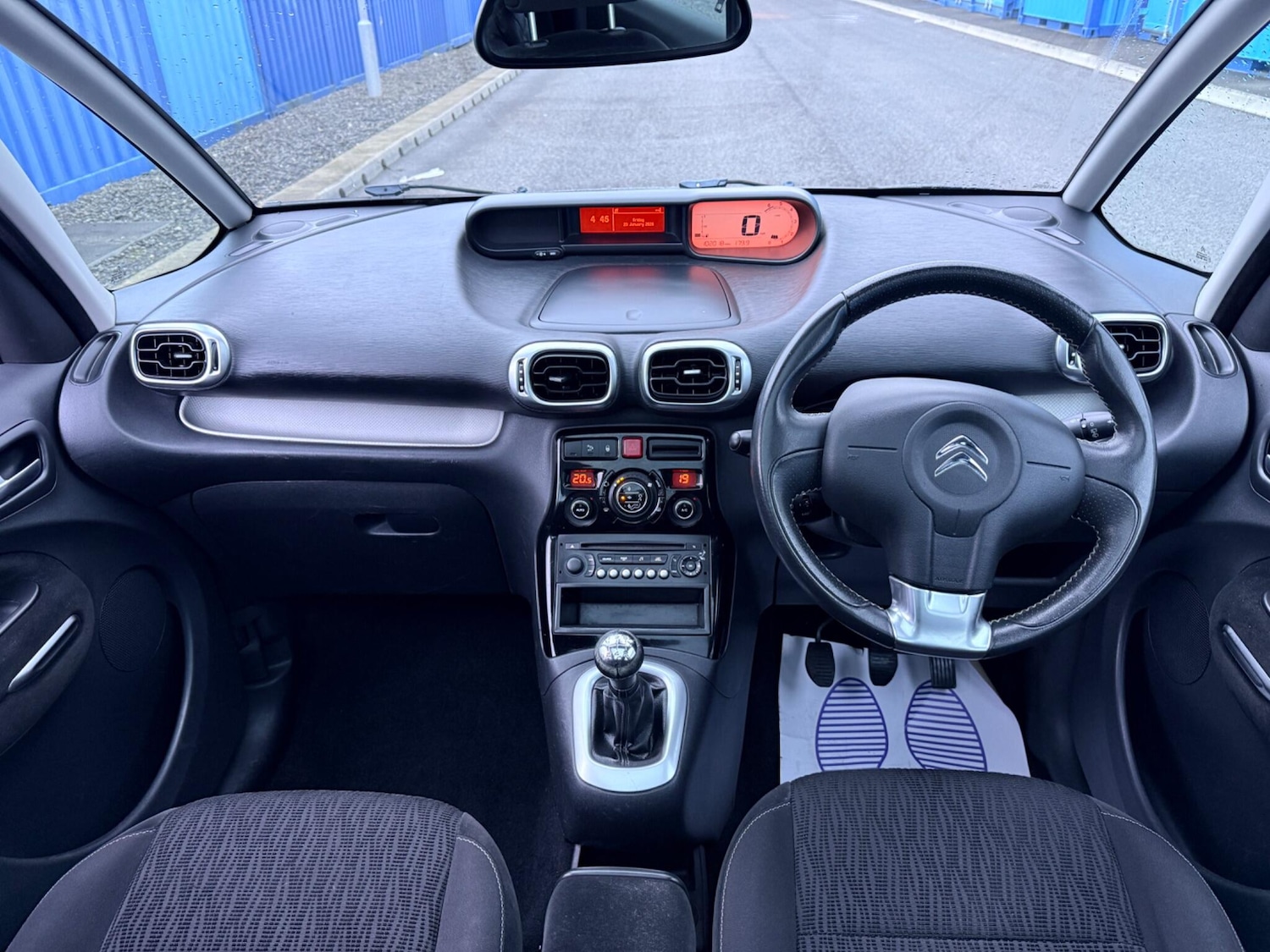 Used Citroen C3 Picasso 2013 for sale - 77166973: Photo 22