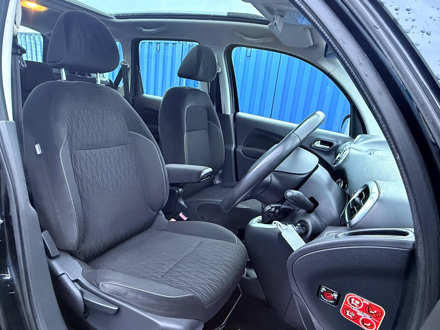 Used Citroen C3 Picasso 2013 for sale - 77166973: Photo 23