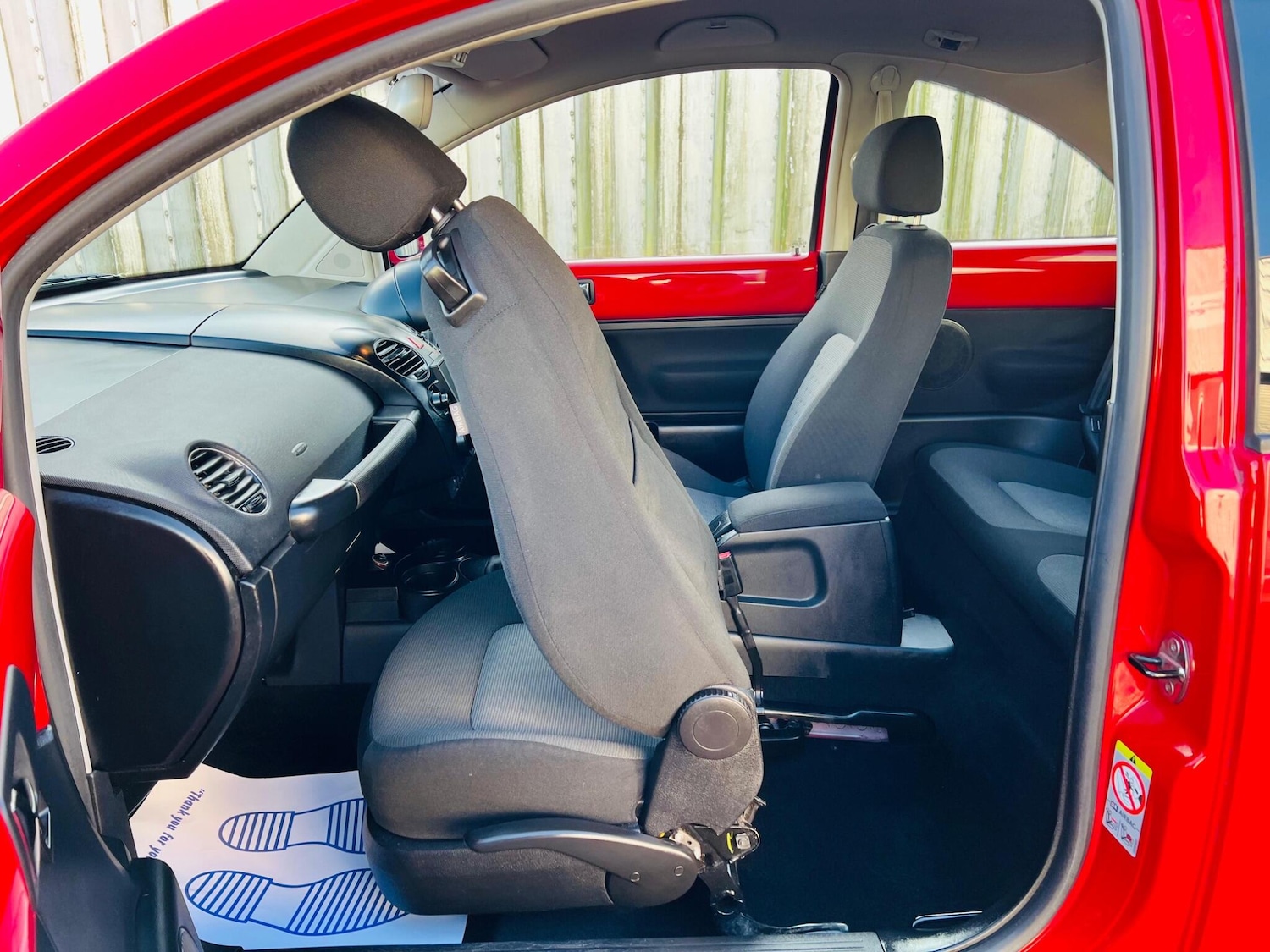 Used Volkswagen Beetle 2010 for sale - 77050250: Photo 25