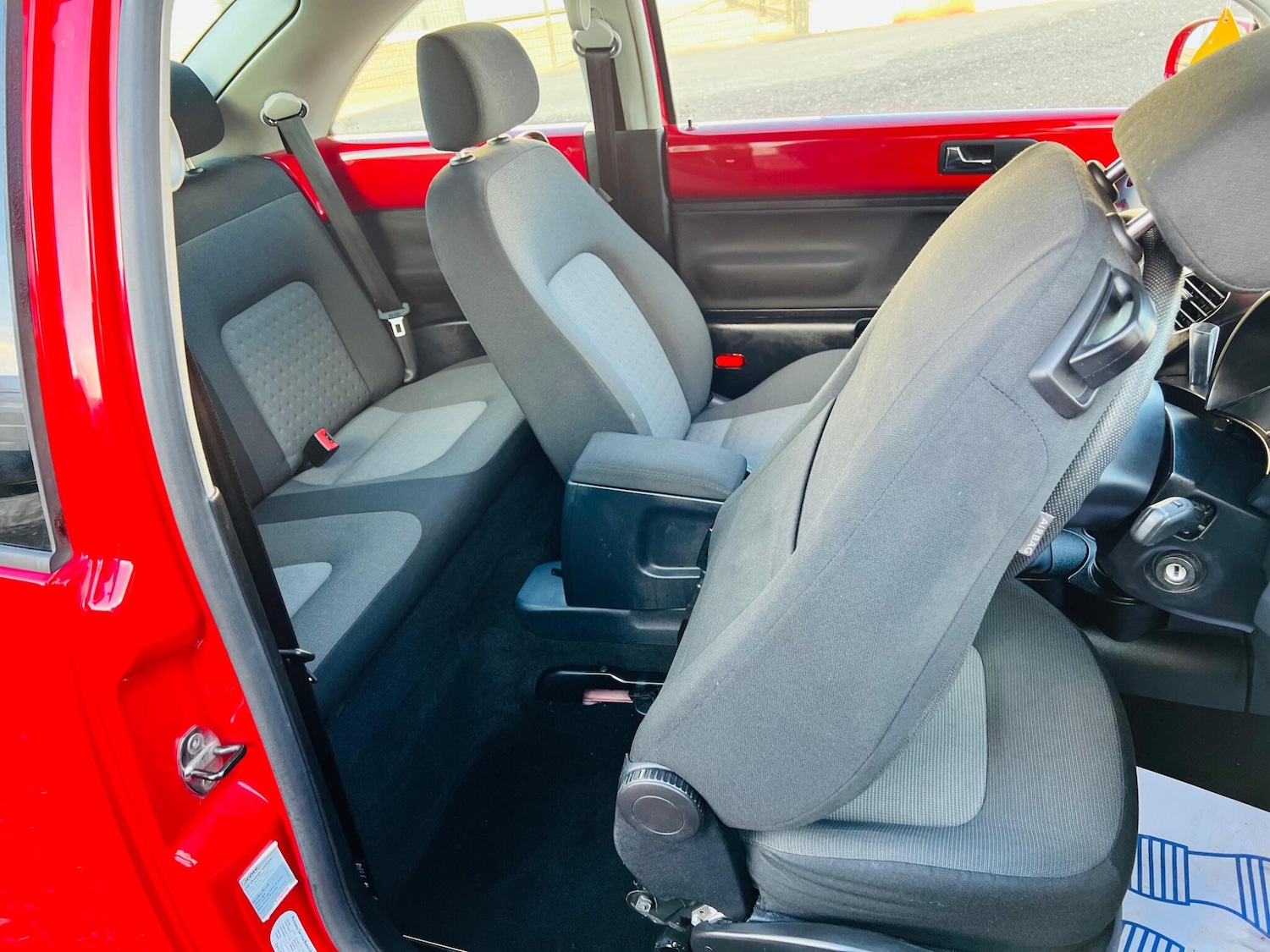 Used Volkswagen Beetle 2010 for sale - 77050250: Photo 28