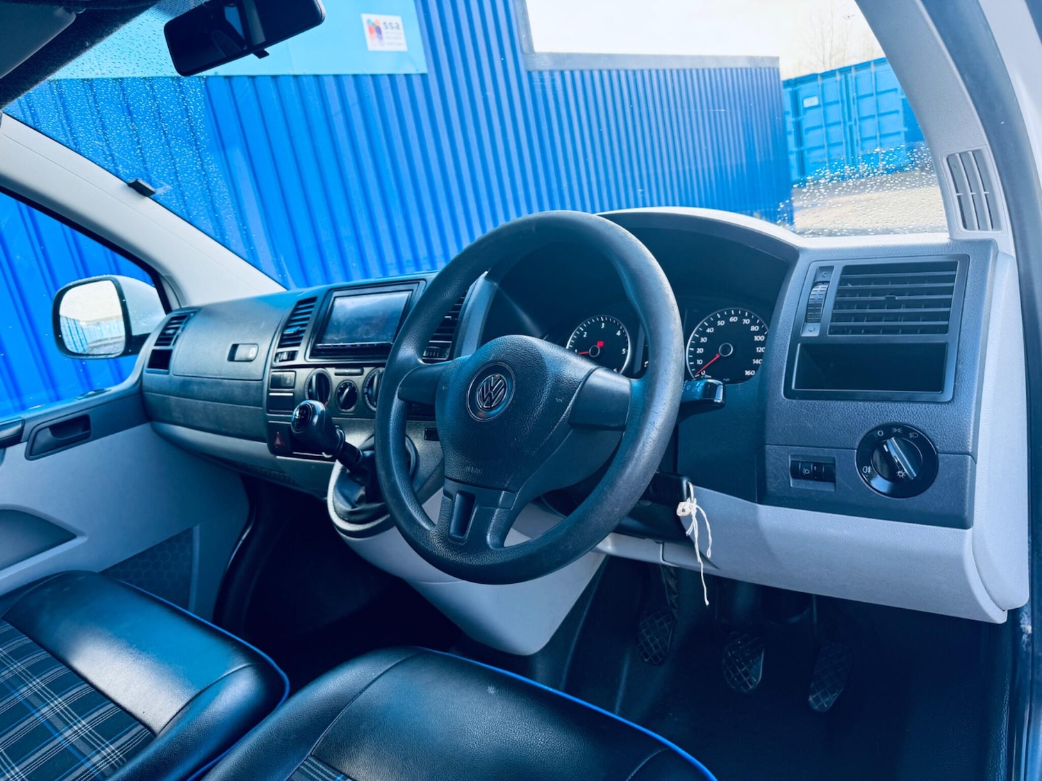 Used Volkswagen Transporter 2015 for sale - 77883254: Photo 21