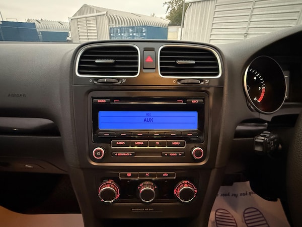 Used Volkswagen Golf 2010 for sale - 76327275: Photo 18