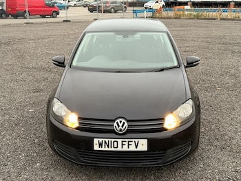 Used Volkswagen Golf 2010 for sale - 76327275: Photo 2