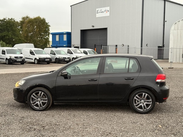 Used Volkswagen Golf 2010 for sale - 76327275: Photo 6