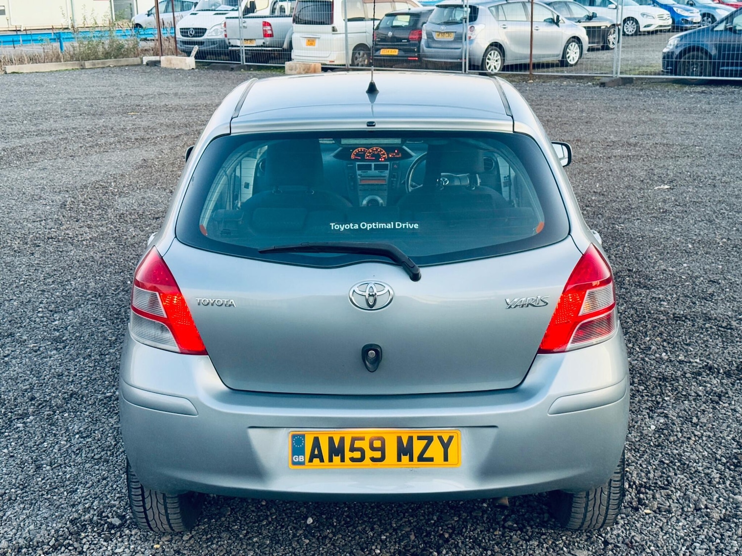 Used Toyota Yaris 2010 for sale - 76645937: Photo 10