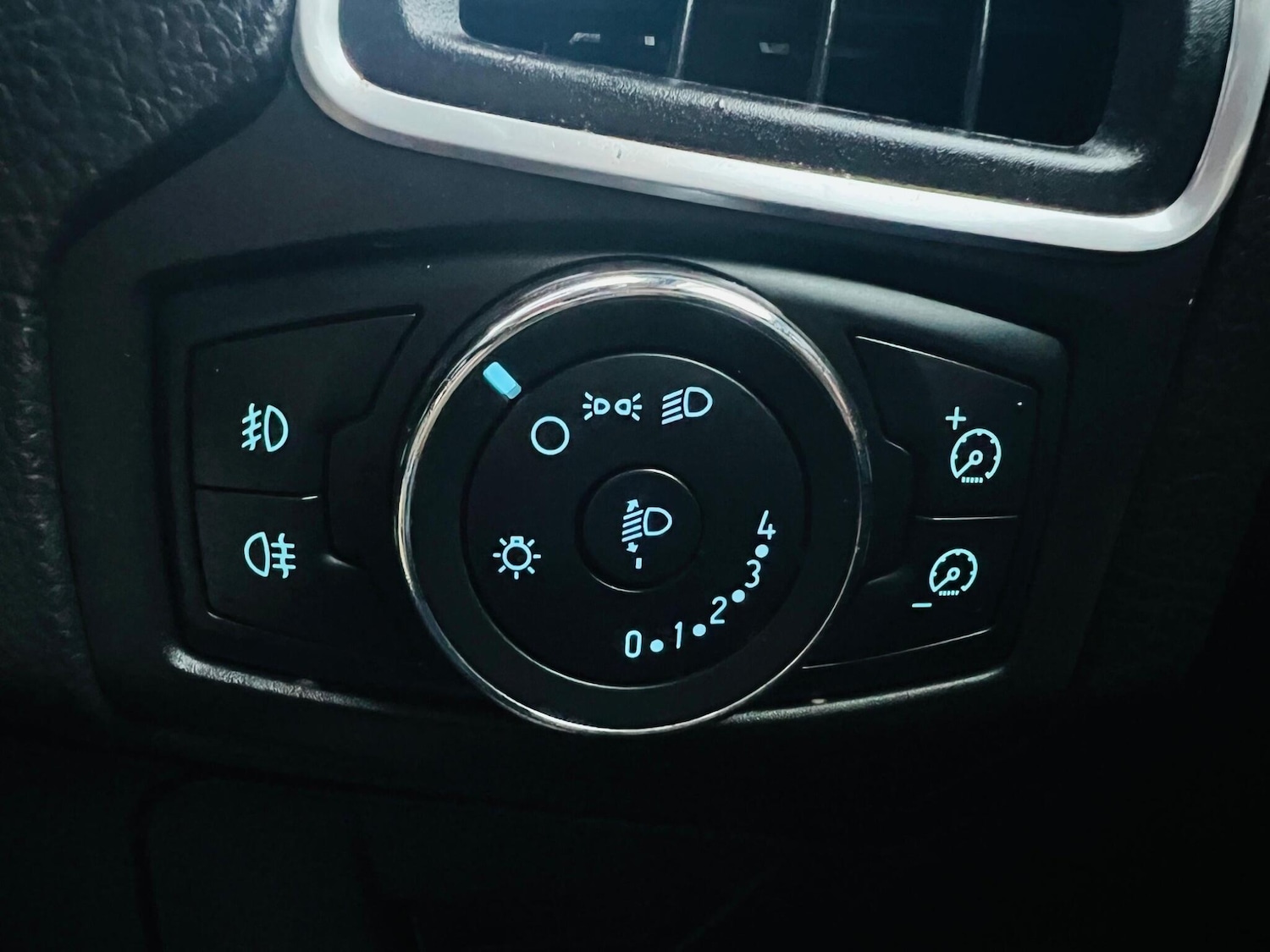 Used Ford Focus 2011 for sale - 78006657: Photo 20