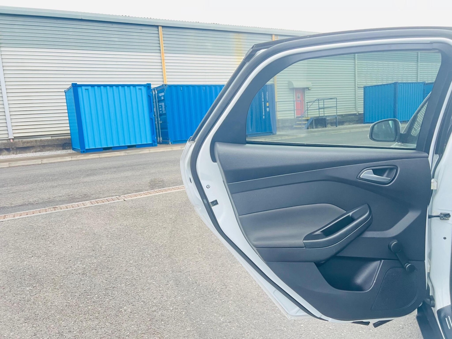 Used Ford Focus 2011 for sale - 78006657: Photo 31