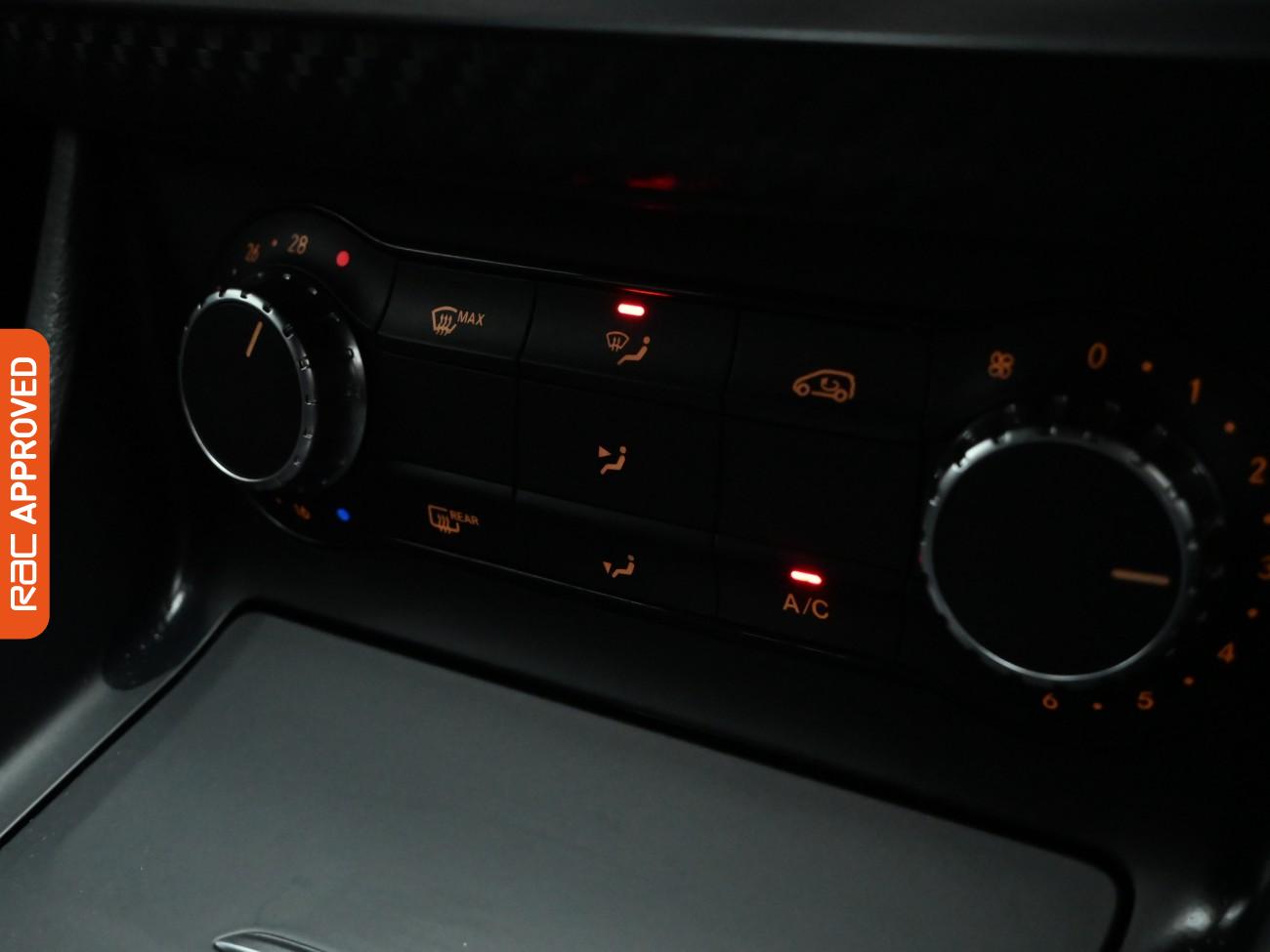 Used Mercedes-Benz A-Class 2015 for sale - 76611866: Photo 16