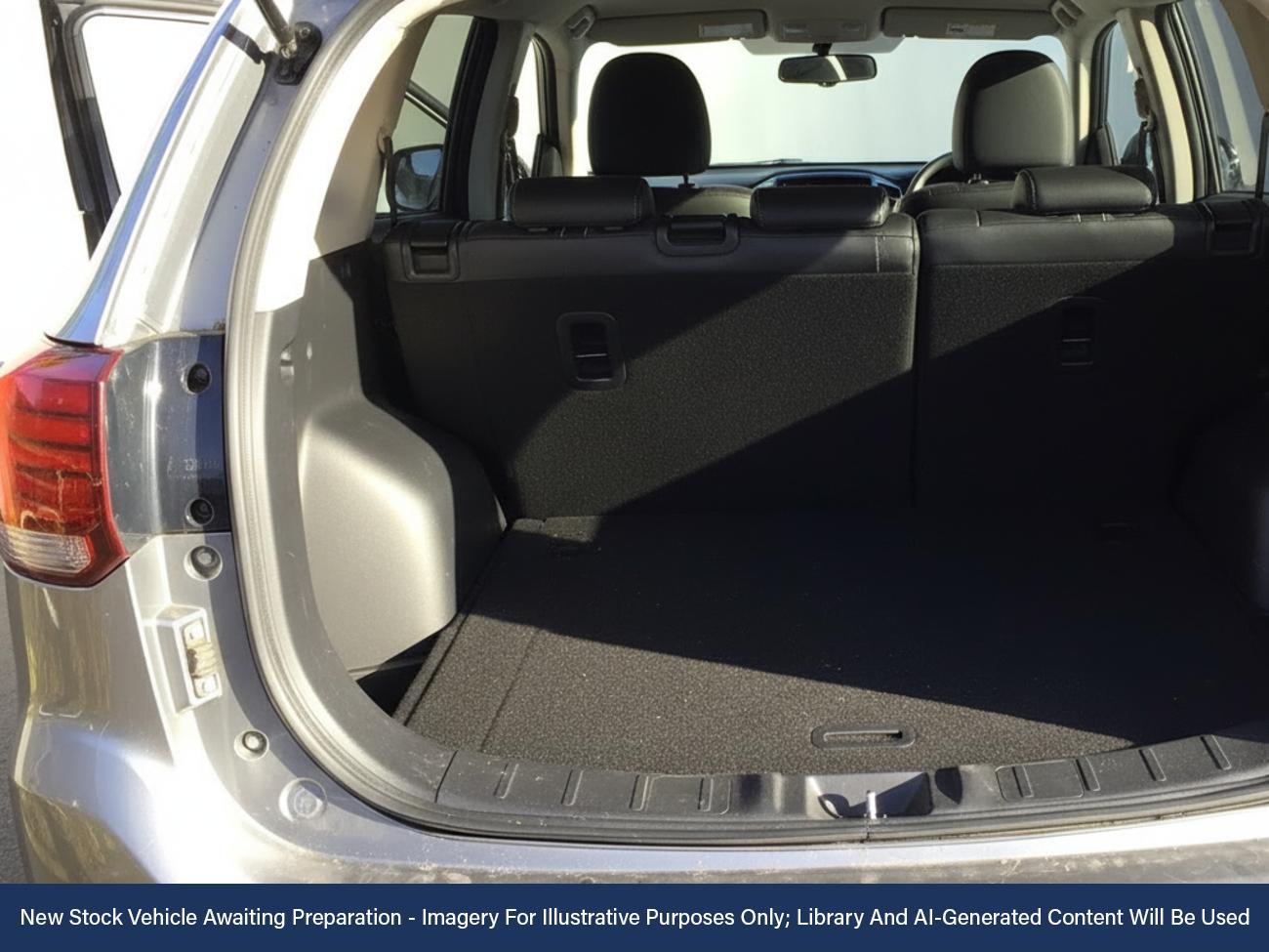 Used Mitsubishi Outlander 2016 for sale - 76782951: Photo 5