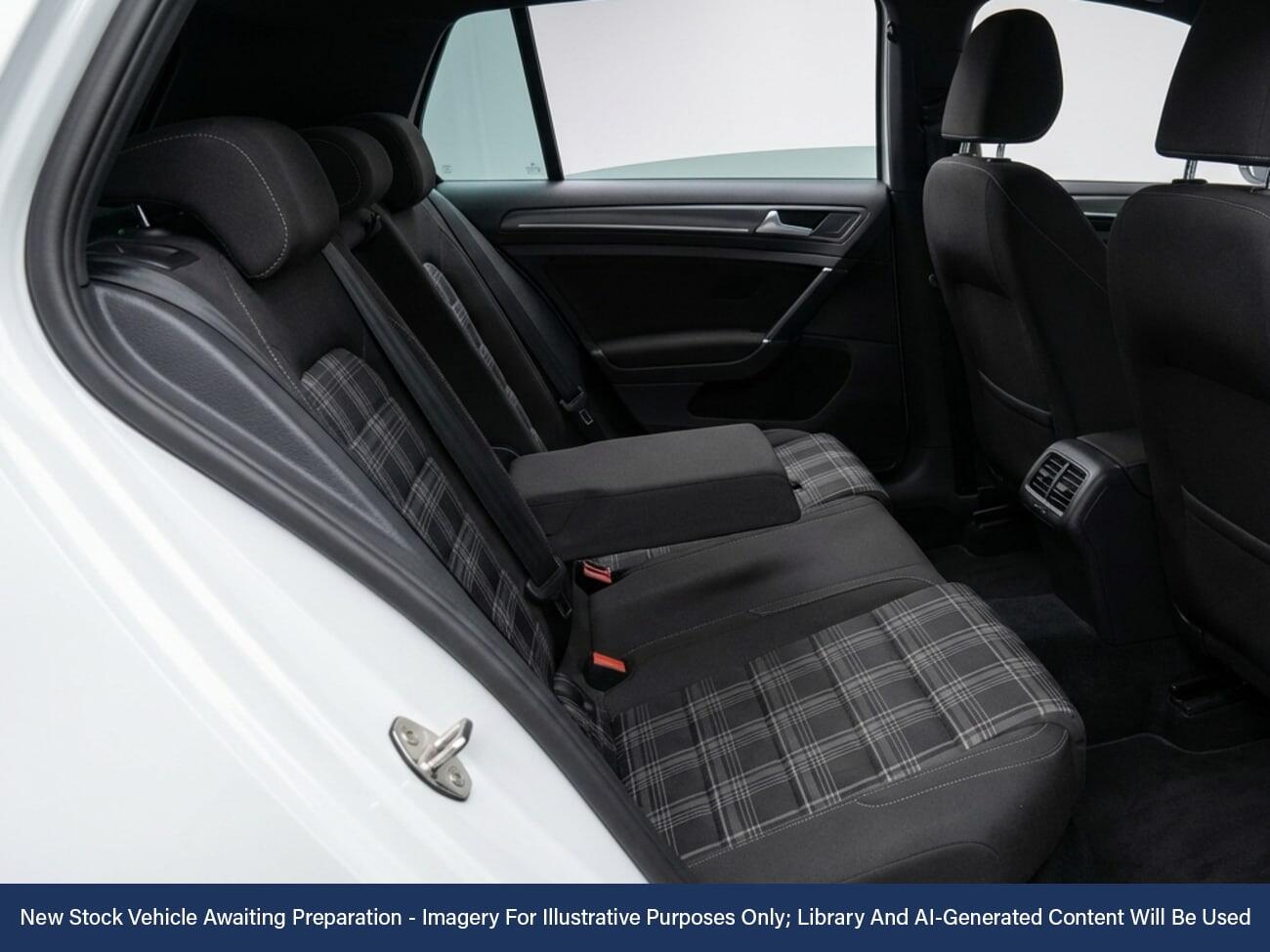 Used Volkswagen Golf 2017 for sale - 77527280: Photo 4