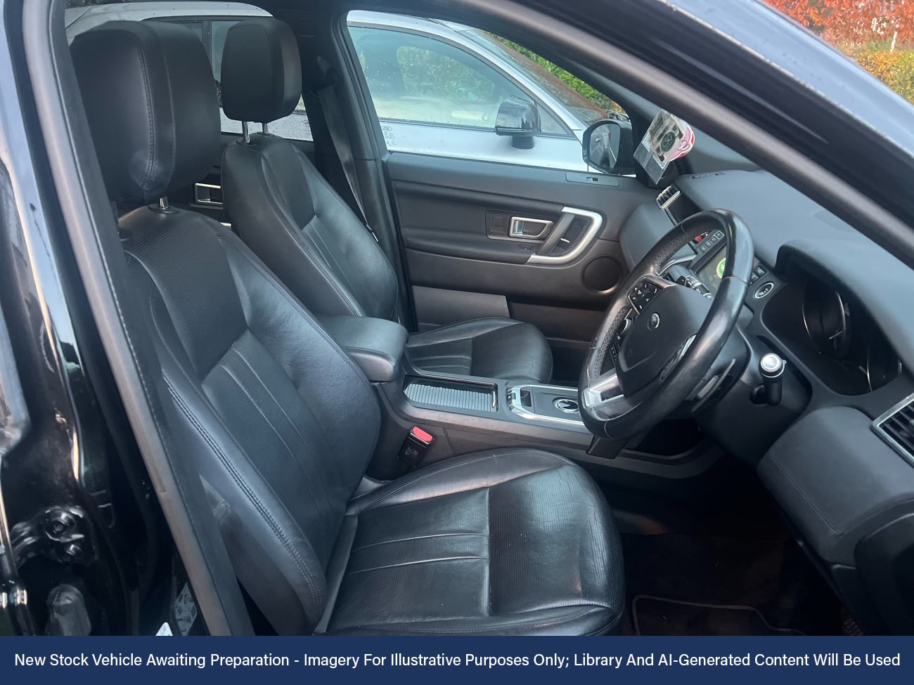 Used Land Rover Discovery Sport 2019 for sale - 76581808: Photo 3