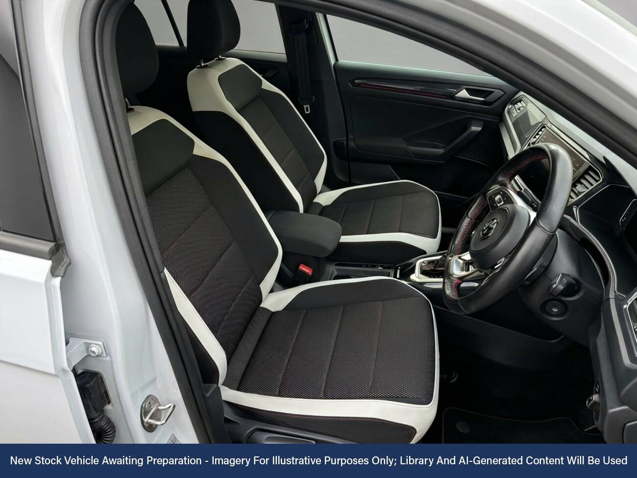 Used Volkswagen T-Roc 2019 for sale - 77546430: Photo 3