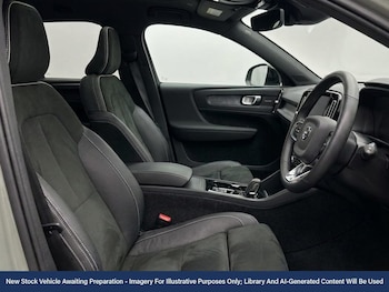 Used Volvo XC40 2023 for sale - 78383014: Photo