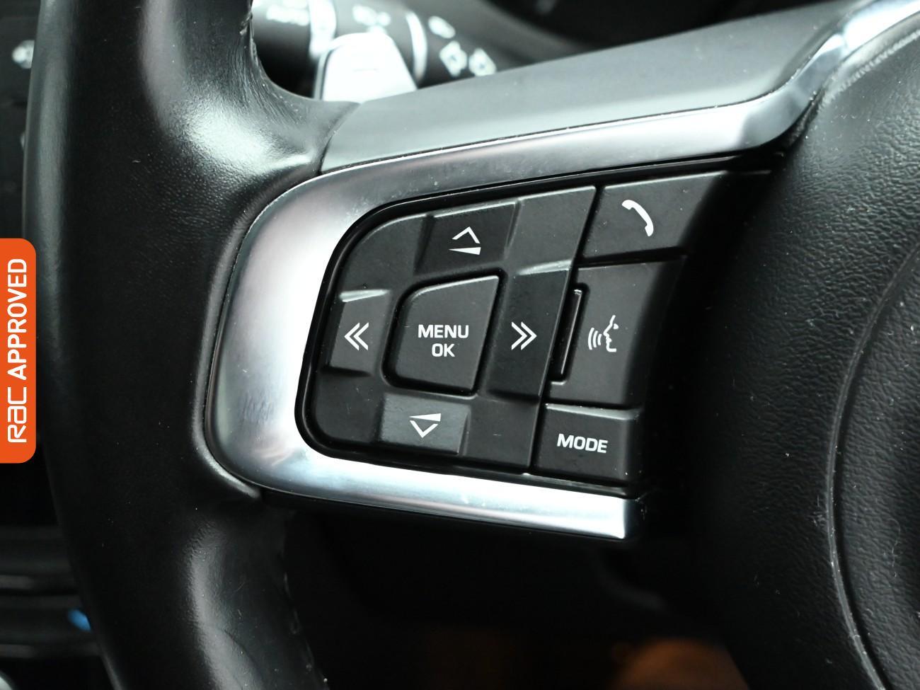 Used Jaguar F-Pace 2018 for sale - 76919402: Photo 23