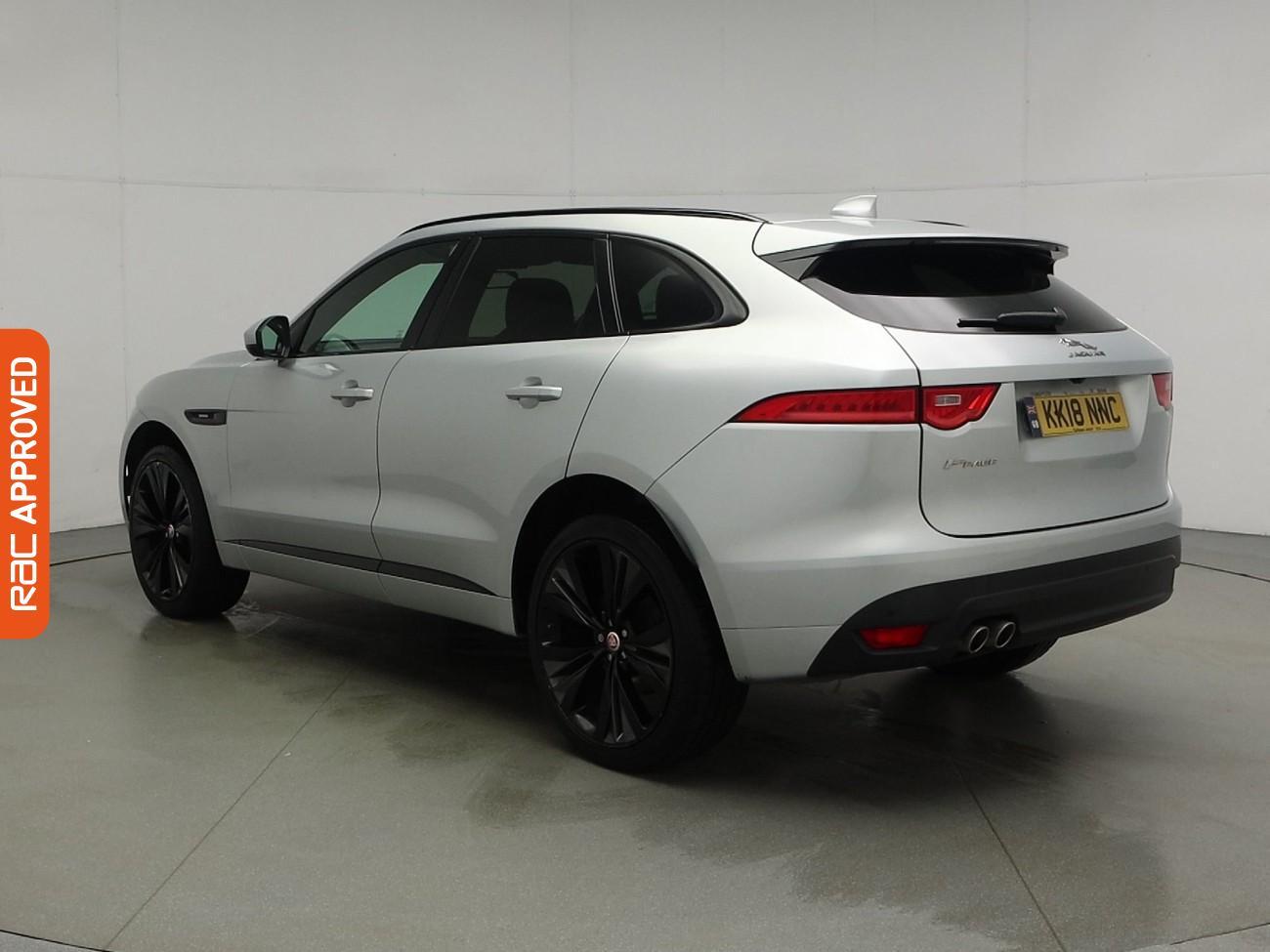 Used Jaguar F-Pace 2018 for sale - 76919402: Photo 4