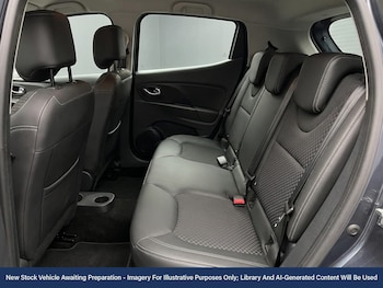 Used Renault Clio 2017 for sale - 78105172: Photo