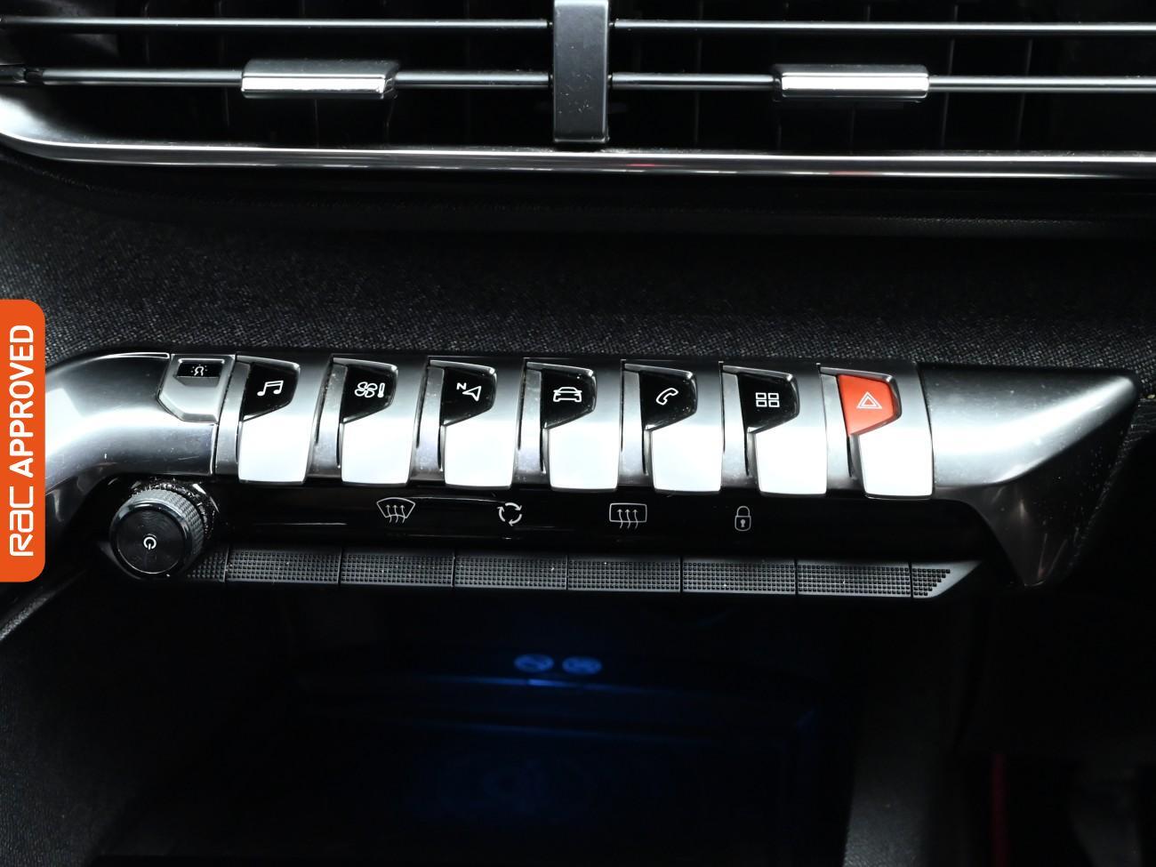 Used Peugeot 3008 2018 for sale - 75786244: Photo 18