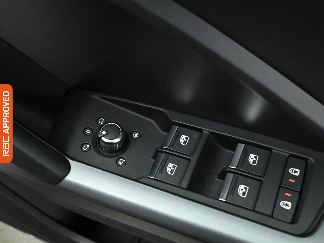 Used Audi Q3 2020 for sale - 77571008: Photo 36