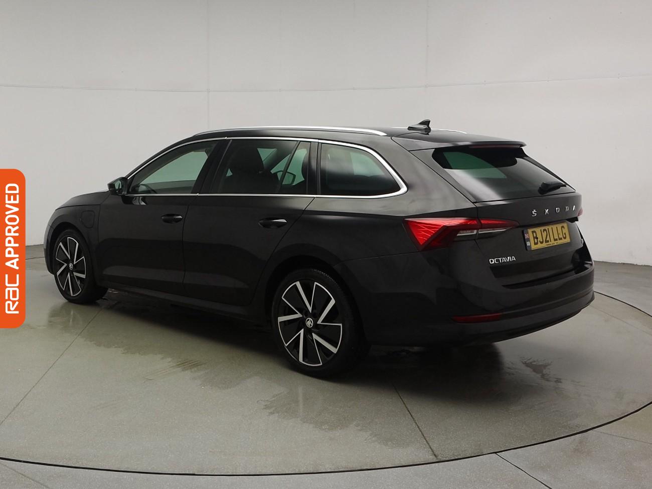 Used Skoda Octavia 2021 for sale - 76298689: Photo 4