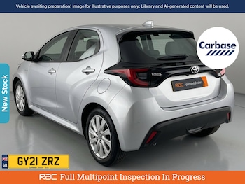 Used Toyota Yaris 2021 for sale - 79593379: Photo