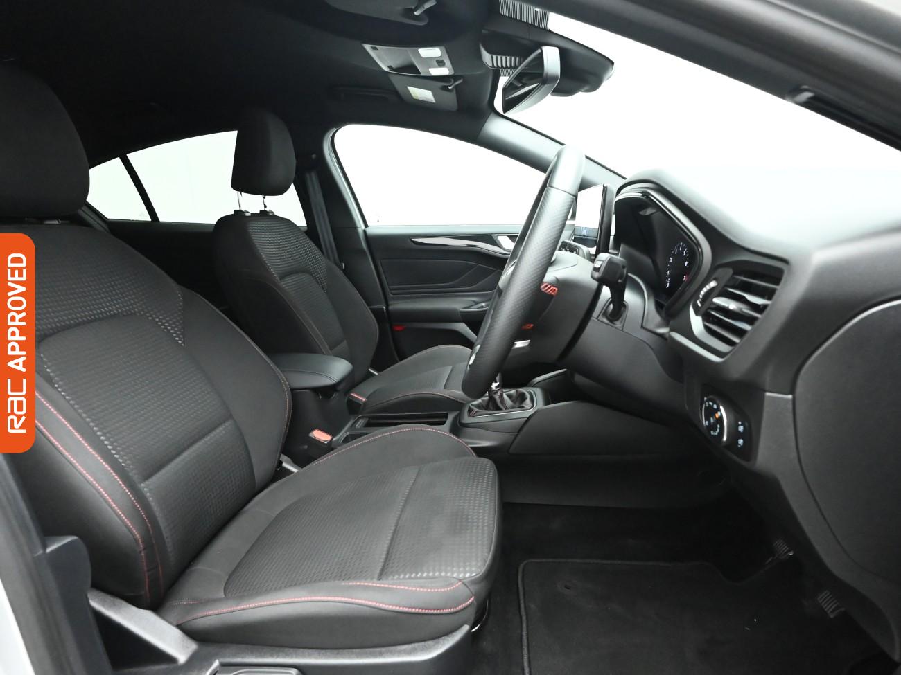 Used Ford Focus 2024 for sale - 76650469: Photo 12